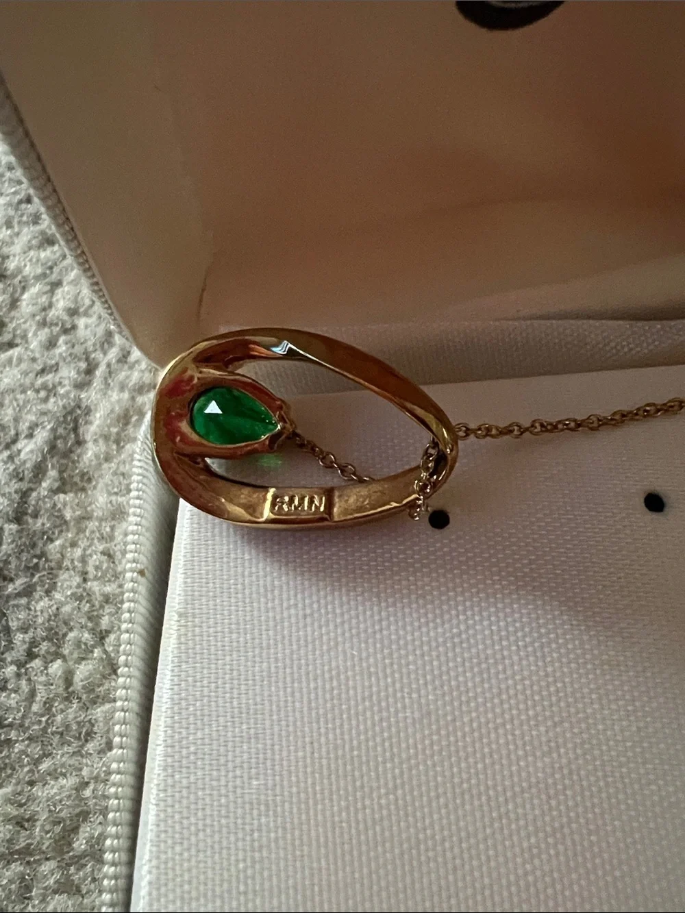 Vintage Roman Gold-Tone Pendant Necklace with Green Teardrop Stone